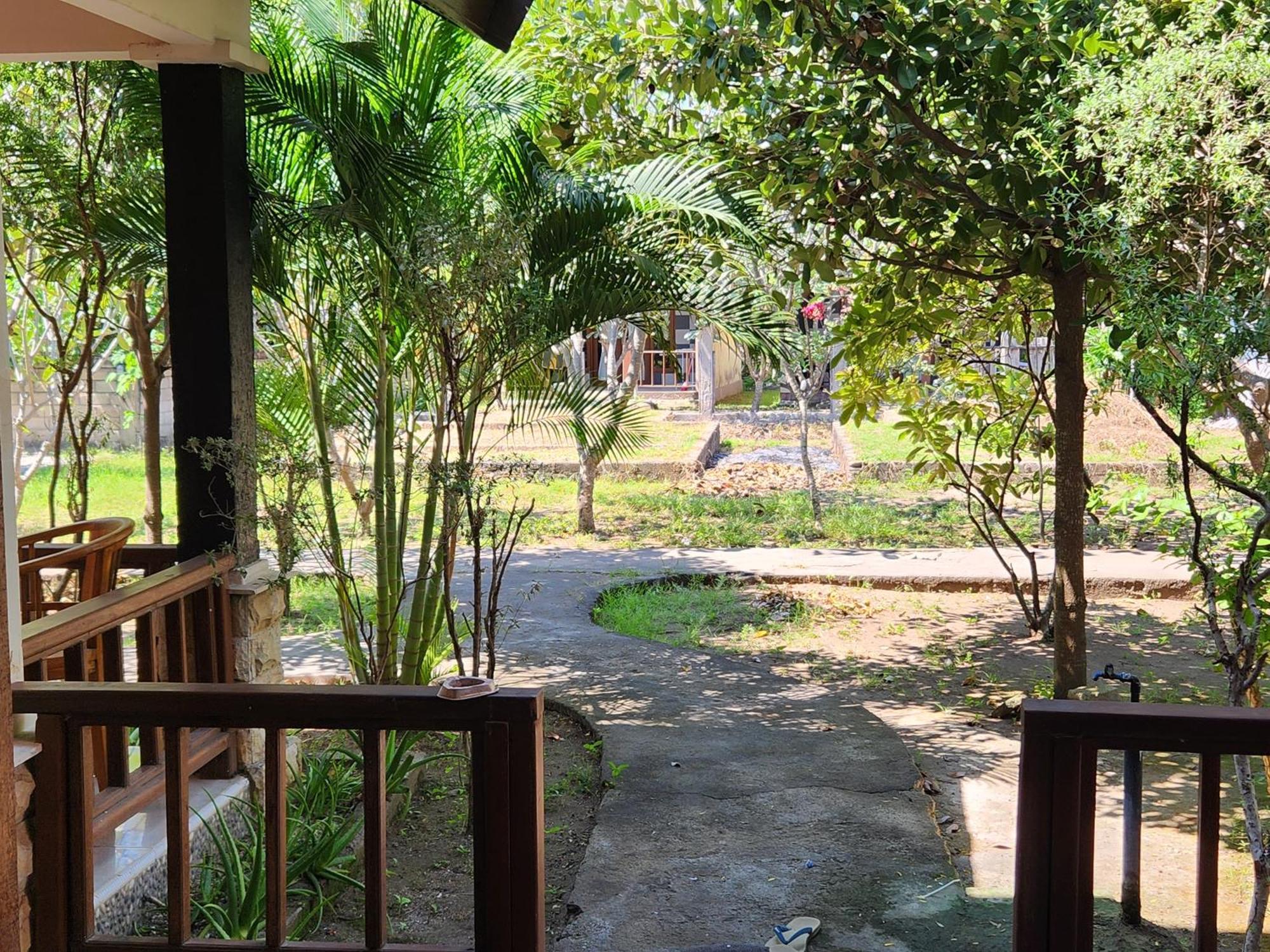 Run Gilis Apartment Gili Meno Exterior photo